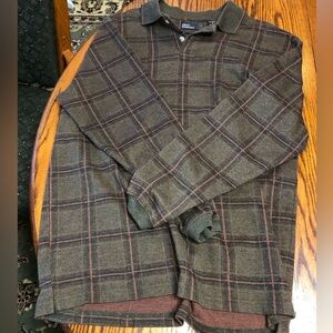 MARC EDWARDS SIZE MEDIUM BROWN PLAID STAIN RESISTANT LONG SLEEVE SWEATER